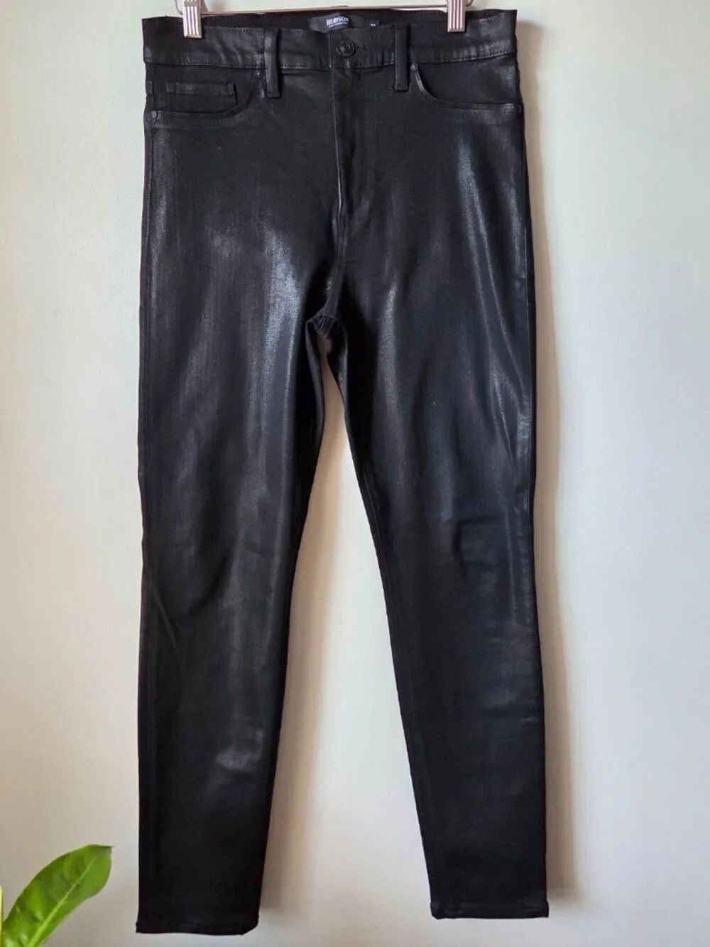 EUC LIKE NEW HUDSON LA BLACK WETLOOK SKINNY PANTS SZ 30